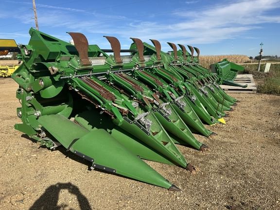 Main image John Deere C16F