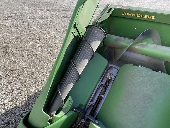 Image of John Deere C16F equipment image 4