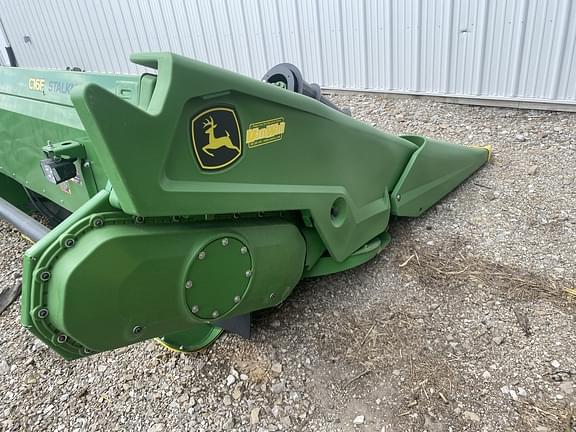 Image of John Deere C16F equipment image 4