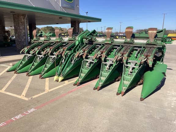 Image of John Deere C16F equipment image 3