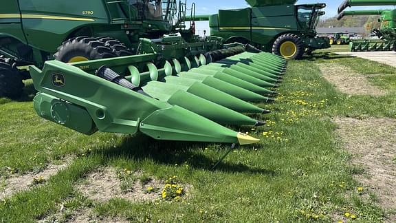 Image of John Deere C16F equipment image 4