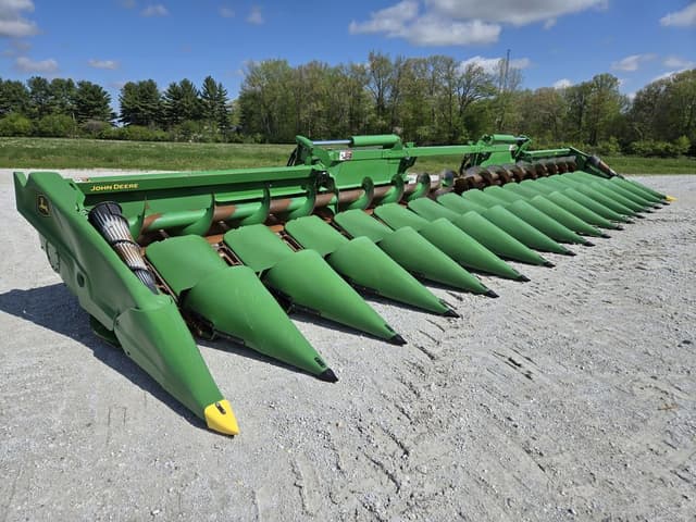 Image of John Deere C16F equipment image 2