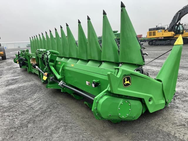 Image of John Deere C16F equipment image 3