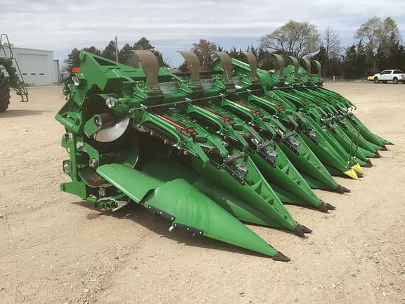 Image of John Deere C16F equipment image 1