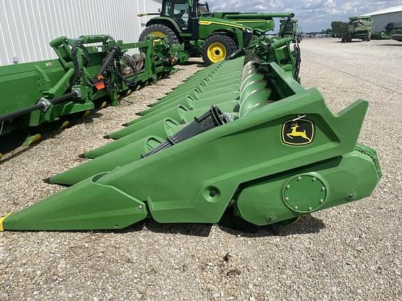 Image of John Deere C16F equipment image 3