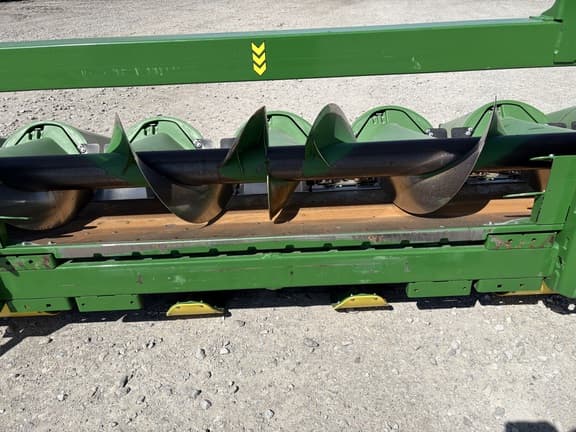 Image of John Deere C16F equipment image 3