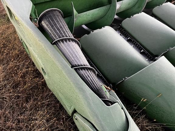 Image of John Deere C16F equipment image 4