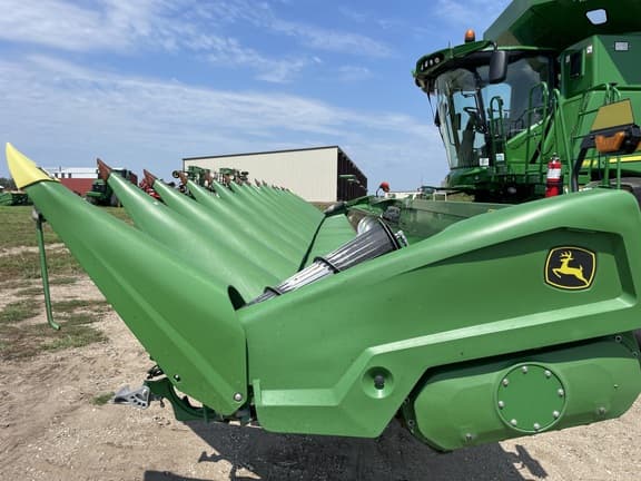 Image of John Deere C16R equipment image 2