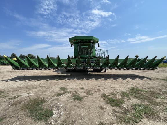 Image of John Deere C16R equipment image 3