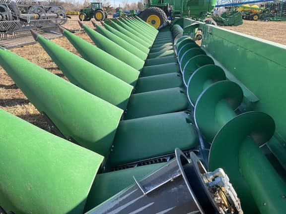 Image of John Deere C16R equipment image 4