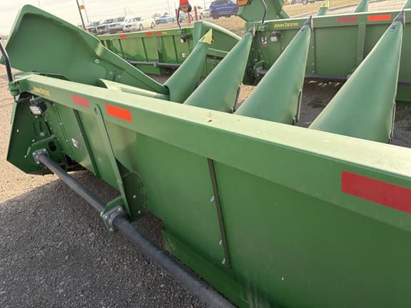 Image of John Deere C16R equipment image 4