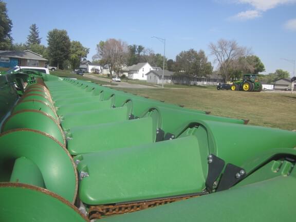 Image of John Deere C16R equipment image 4