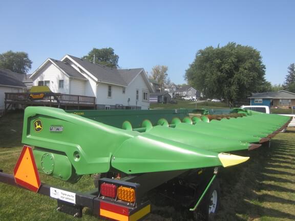Image of John Deere C16R equipment image 1