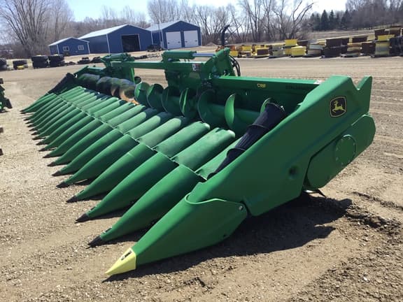 Image of John Deere C18F equipment image 1
