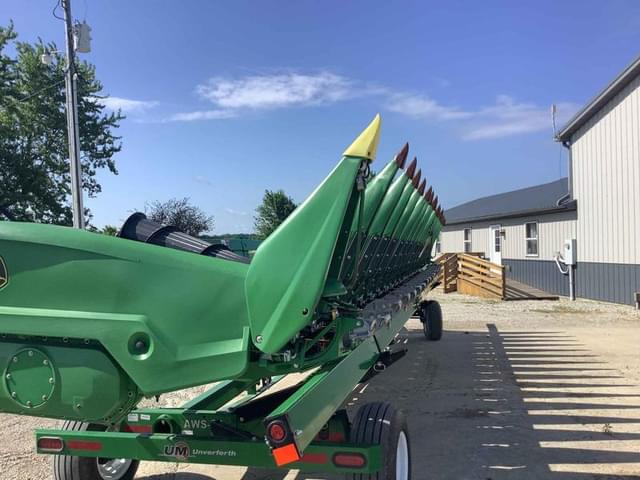 Image of John Deere C18R equipment image 2