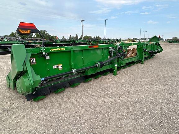 Image of John Deere C18R equipment image 3