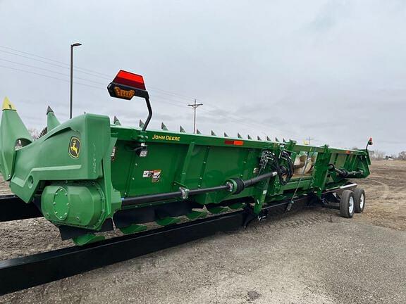 Image of John Deere C18R equipment image 3