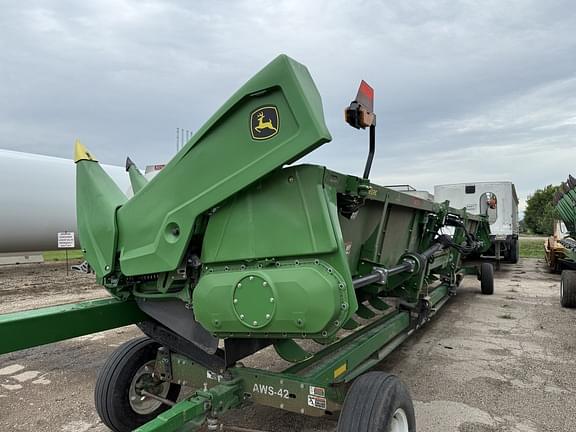 Image of John Deere C18R equipment image 1