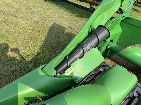 Image of John Deere C18R equipment image 3