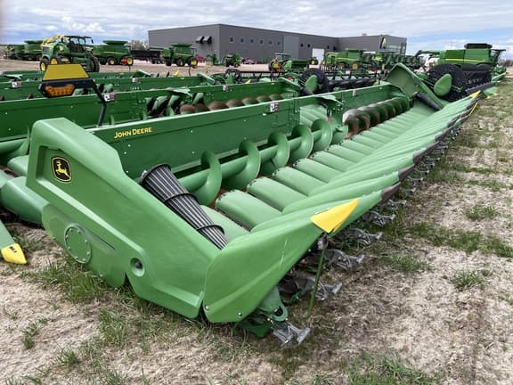 Image of John Deere C18R equipment image 1