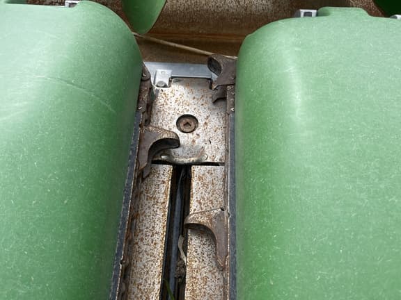 Image of John Deere C18R equipment image 2