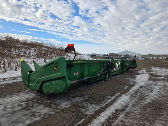 Image of John Deere C18R equipment image 4