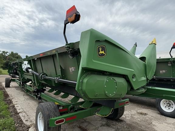 Image of John Deere C18R equipment image 1