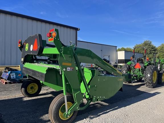 Image of John Deere C300 equipment image 2