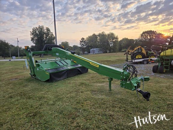 Image of John Deere C300 equipment image 1