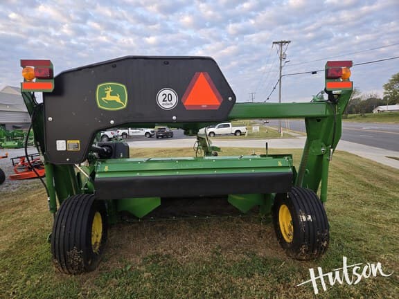 Image of John Deere C300 equipment image 3