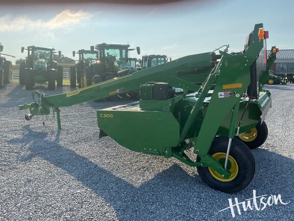 Image of John Deere C300 equipment image 3