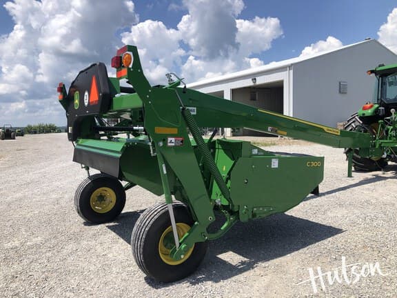 Image of John Deere C300 equipment image 4