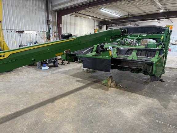 Image of John Deere C400 equipment image 1