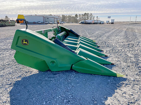 Image of John Deere C6R equipment image 3