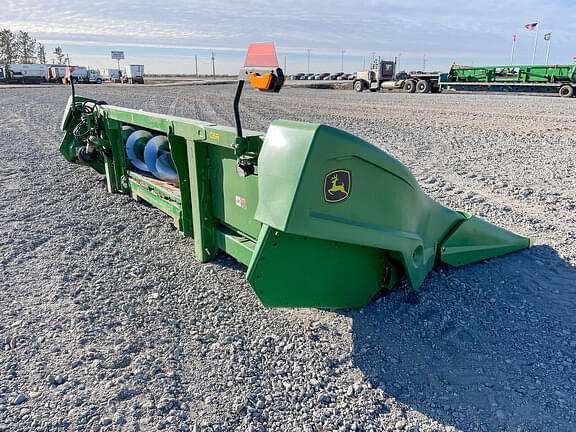 Image of John Deere C6R equipment image 4