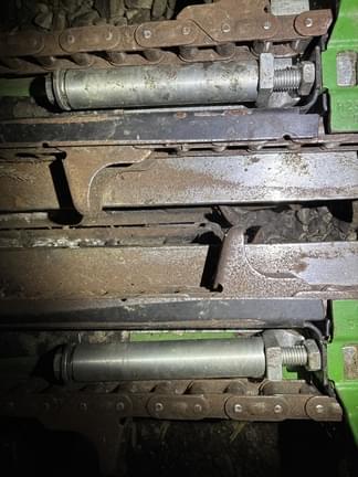 Image of John Deere C6R equipment image 4