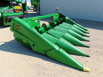 Main image John Deere C6R