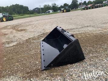 Main image John Deere C72