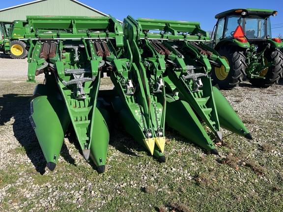 Image of John Deere C8F equipment image 2