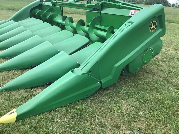 Image of John Deere C8F equipment image 3