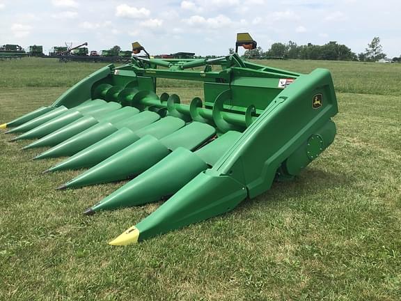 Image of John Deere C8F equipment image 1