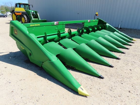 2024 John Deere C8R Equipment Image0