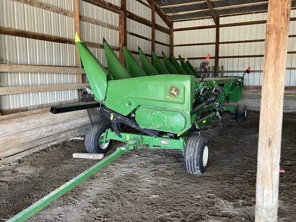 2024 John Deere C8R Equipment Image0