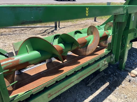 Image of John Deere C8R equipment image 4