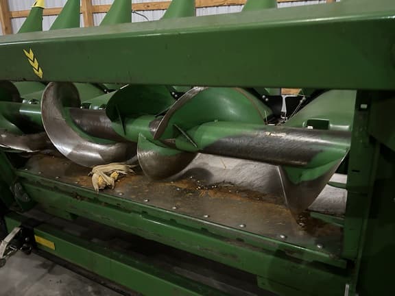 Image of John Deere C8R Primary image