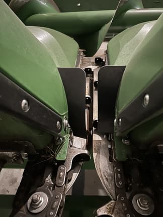 Image of John Deere C8R equipment image 4