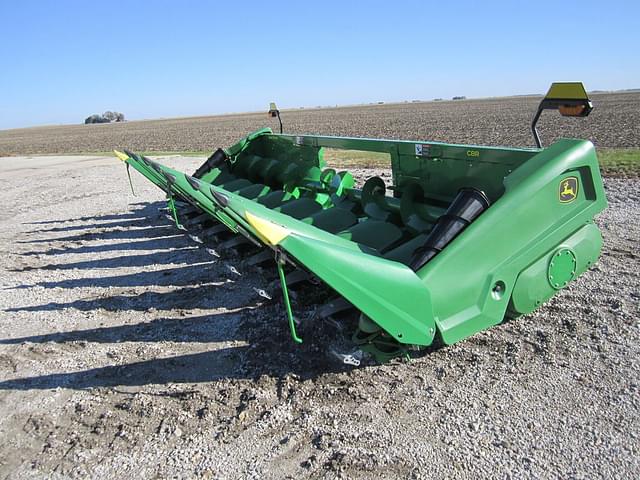 Image of John Deere C8R equipment image 1