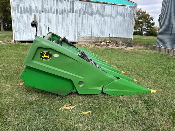 Image of John Deere C8R equipment image 3