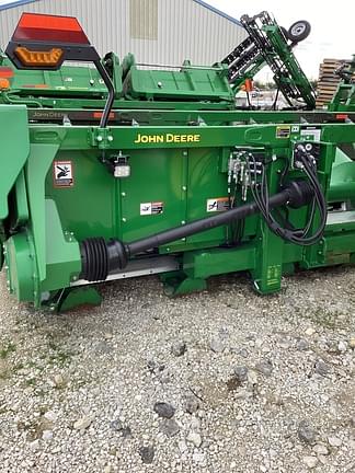 Image of John Deere C8R equipment image 4