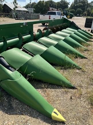 Image of John Deere C8R equipment image 3